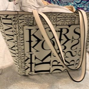 Micheal Kors tote